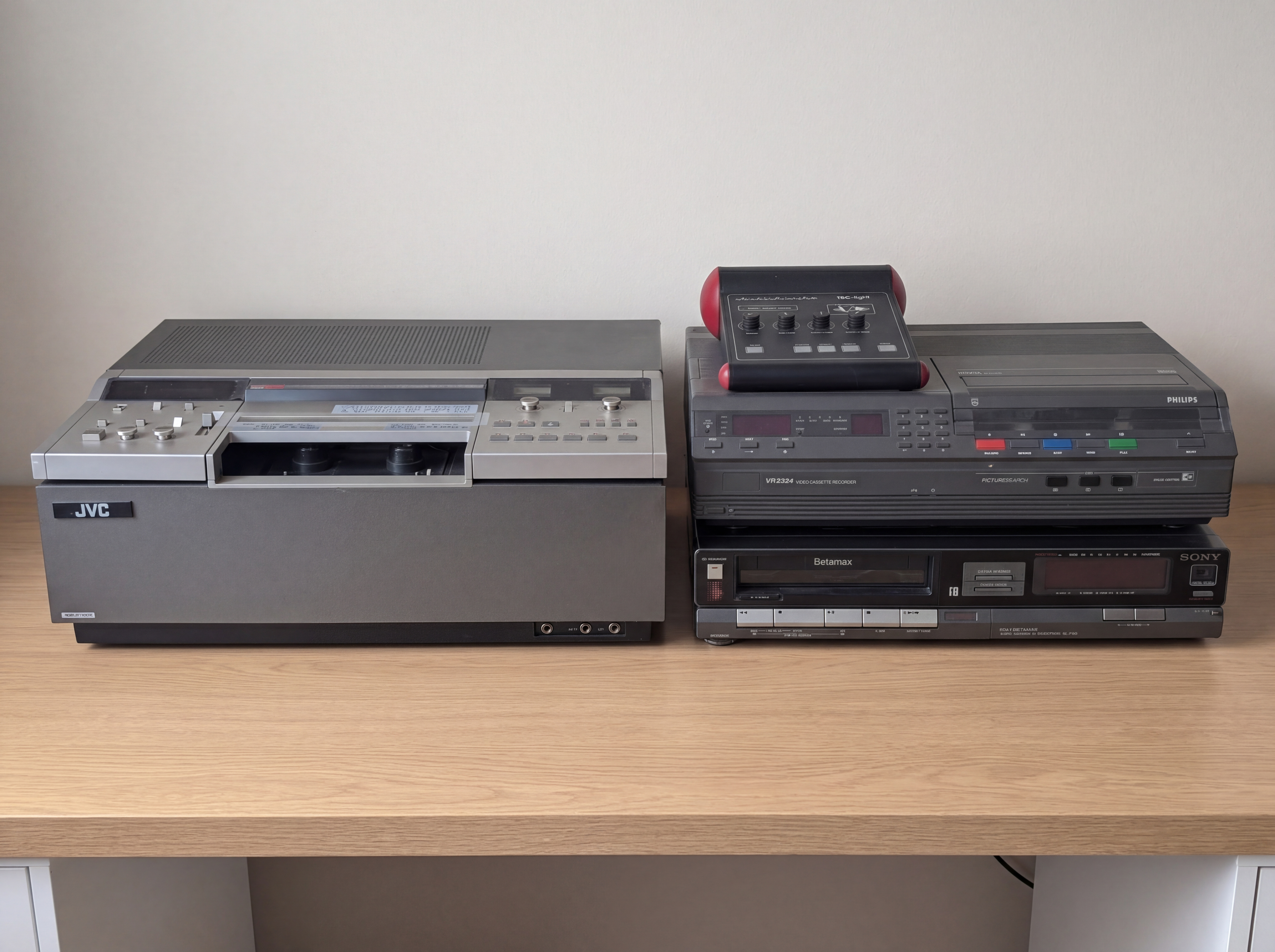 Sony Betamax und Philips VR2324